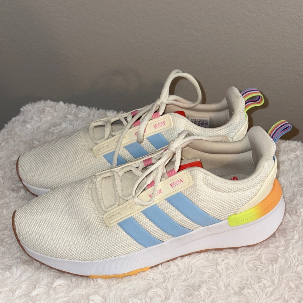Women’s Adidas Racer TR21 'Off White Semi Turbo'